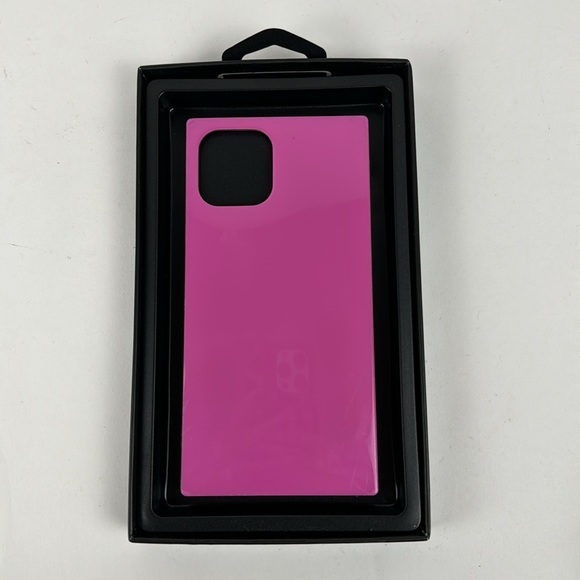 Pre Used - IPhone 12 Pro - Flaunt square cases - Picture 2 of 3